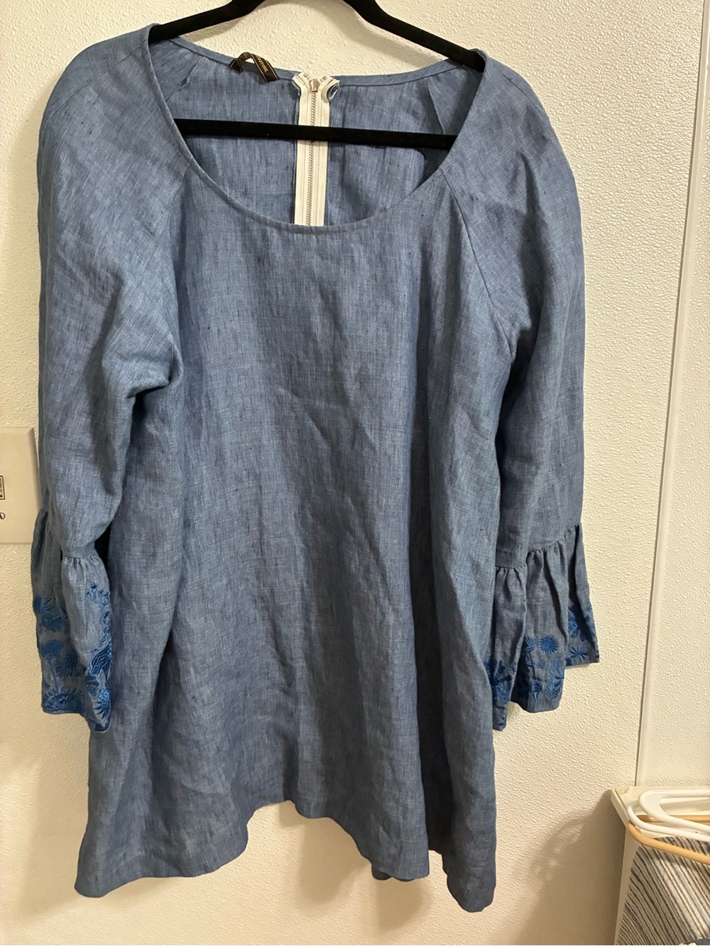 Yaly Couture Linen Chambray Top in Blue with Embroidered sleeves  XL